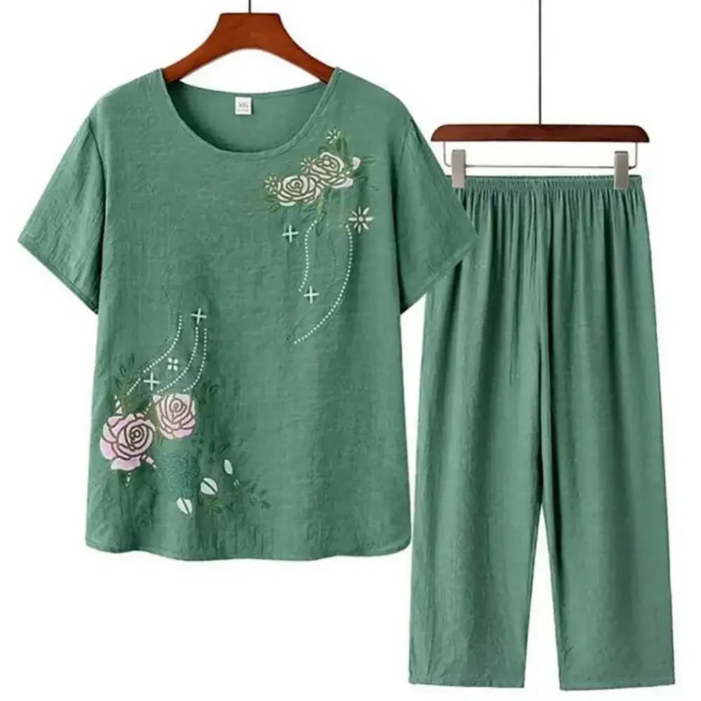 Middle-aged elderly women's short-sleeved t-shirt mother suit loose large size cotton linen two-piece suit 2025 new women set