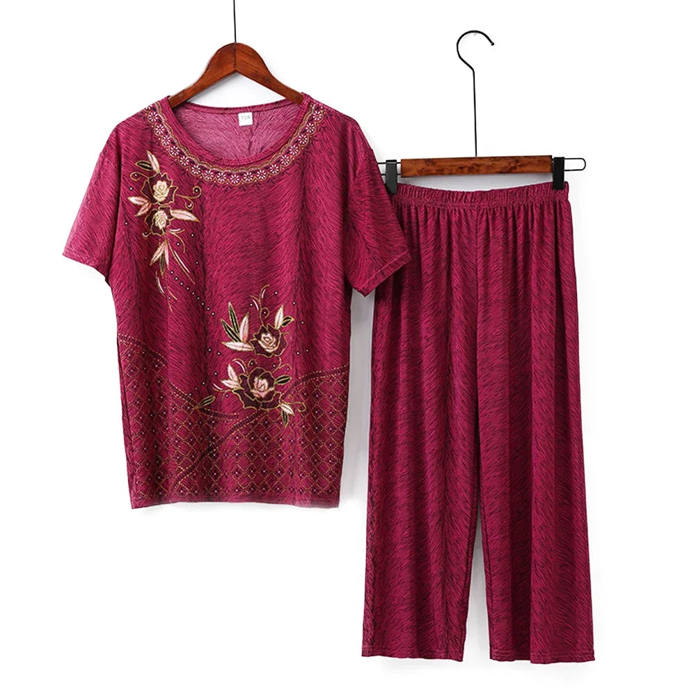 Middle-aged elderly women's short-sleeved t-shirt mother suit loose large size cotton linen two-piece suit 2025 new women set